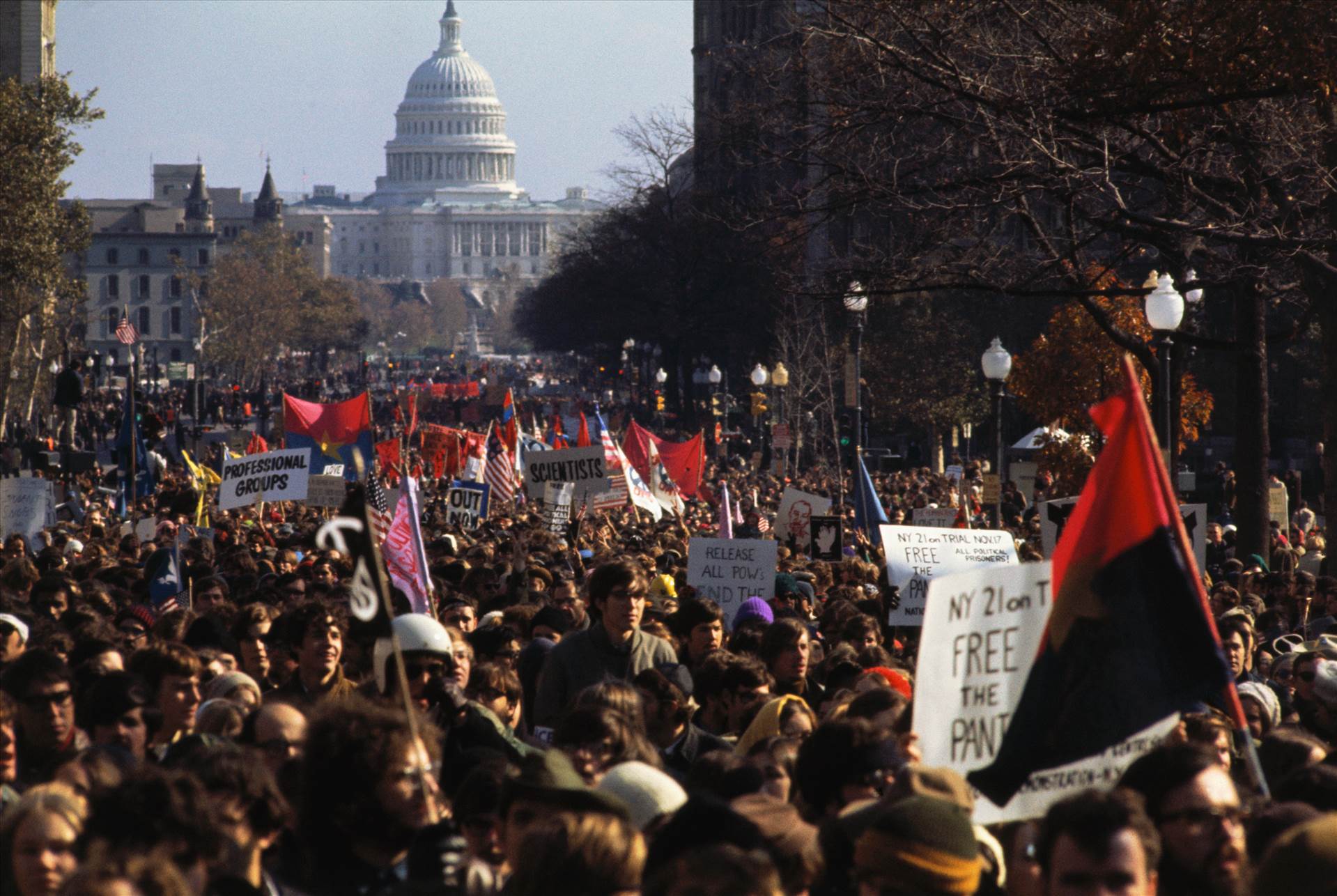 view-of-moratorium-demonstrators.jpg  by Bunkerfan28