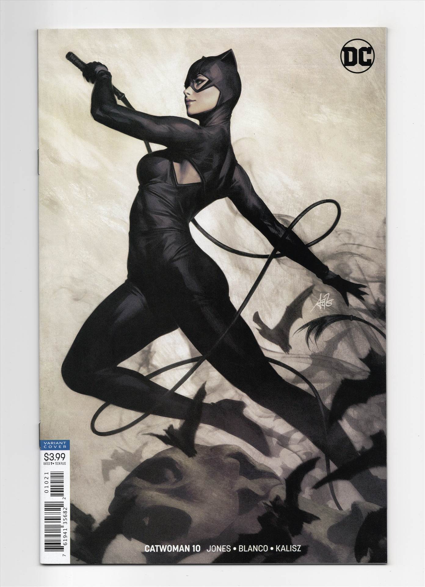 Catwoman__011.jpg  by comdude22