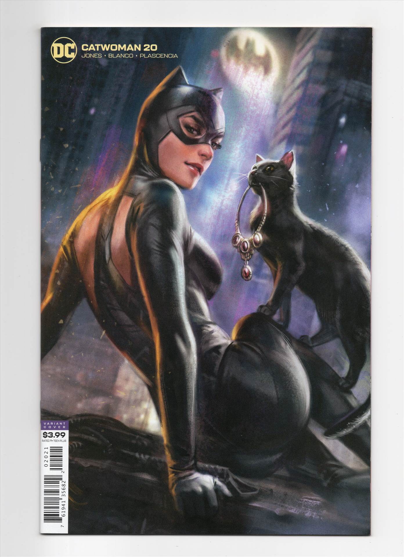 Catwoman__037.jpg  by comdude22