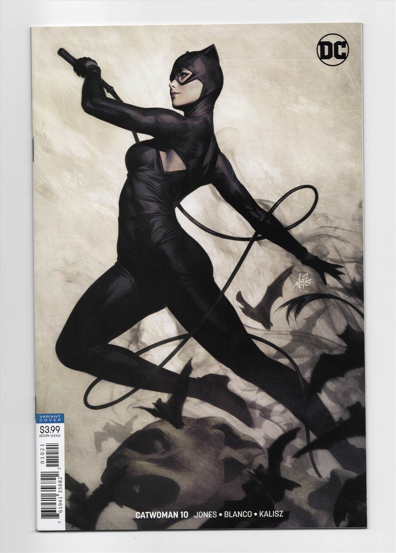 Catwoman__019.jpg  by comdude22