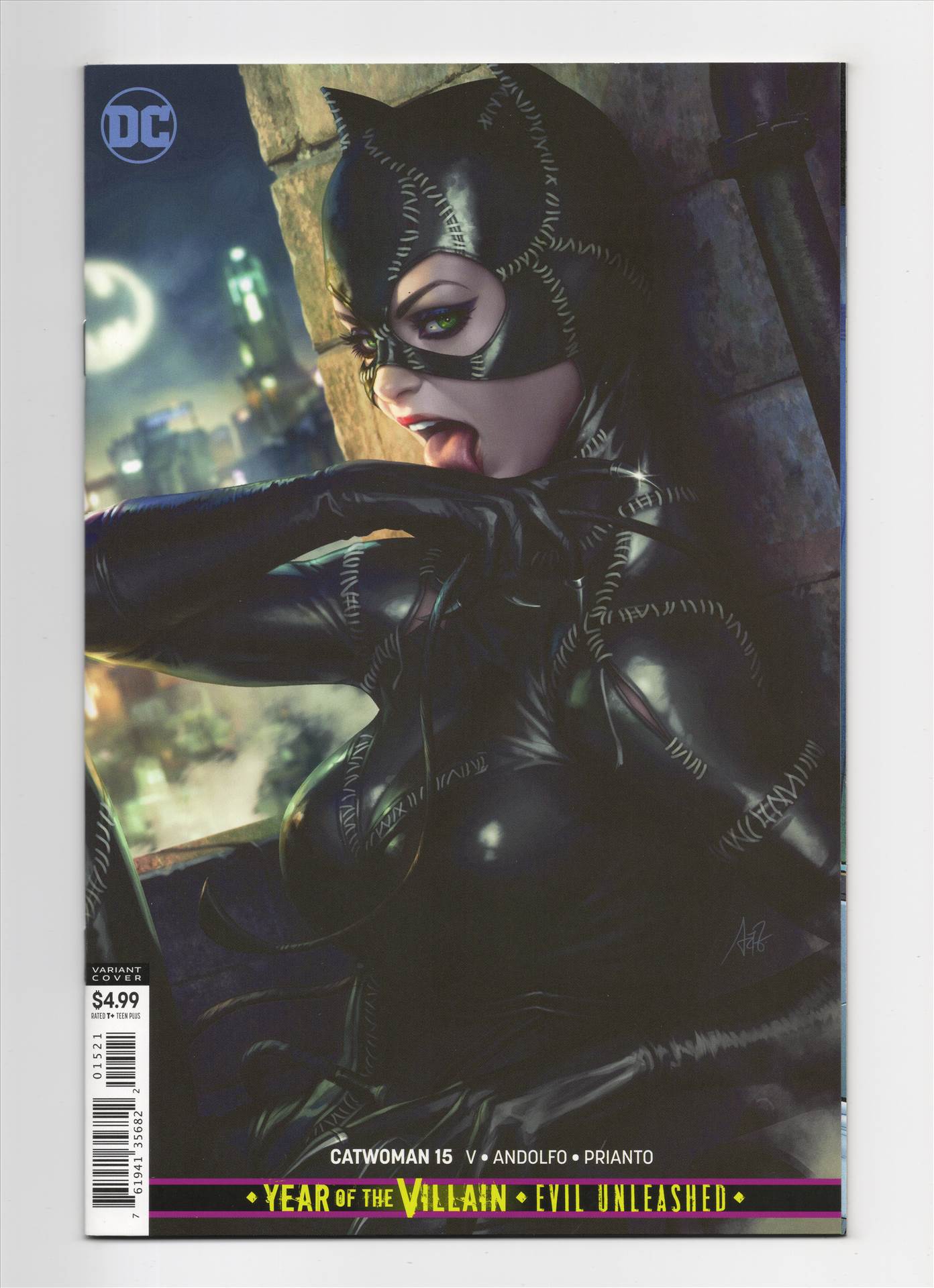 Catwoman__025.jpg  by comdude22