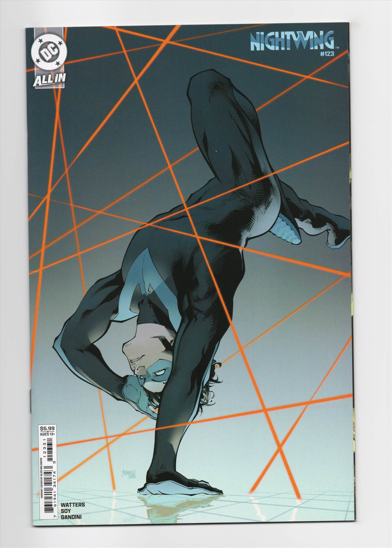 nightwing__091.jpg  by comdude22