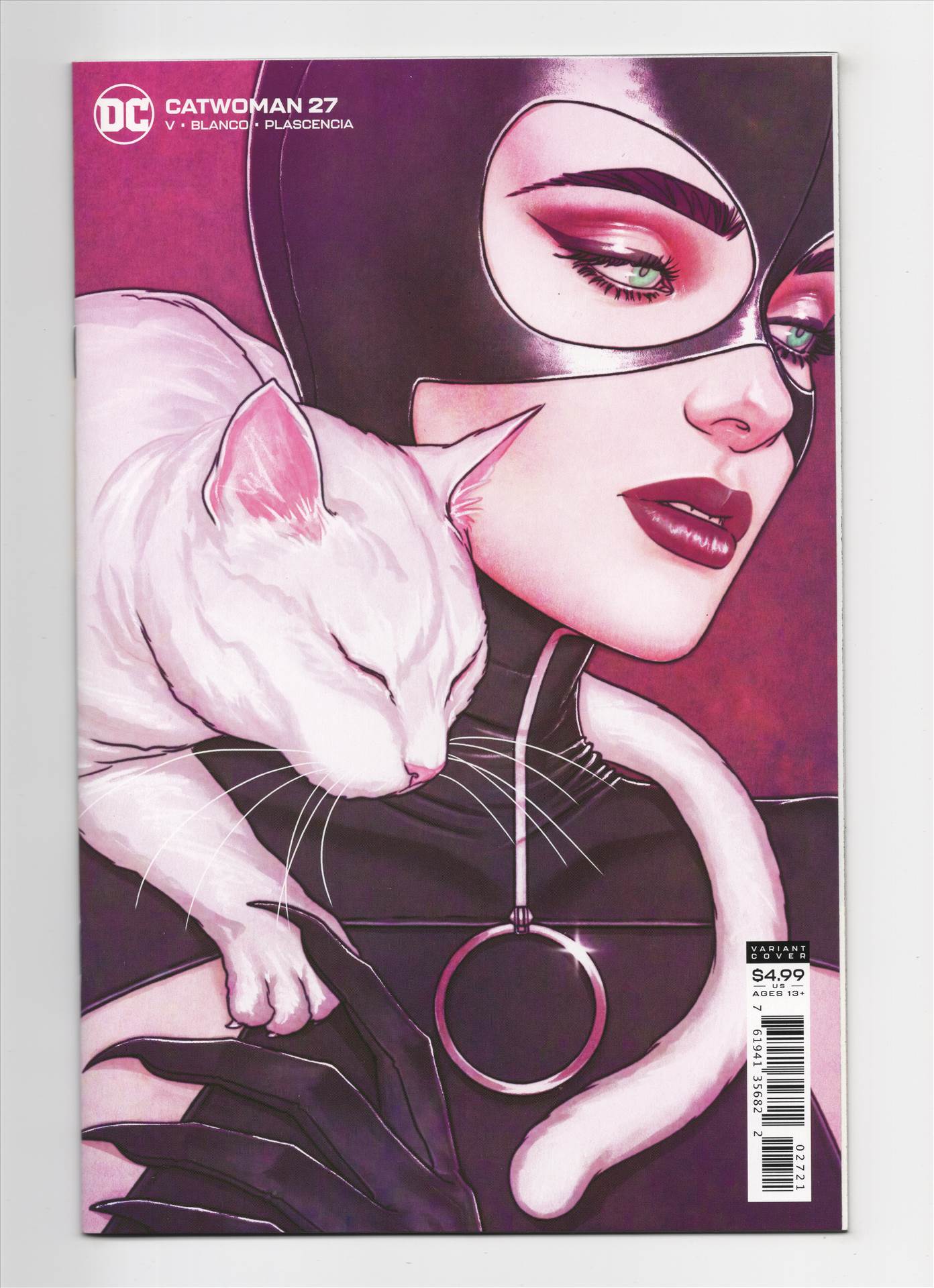 Catwoman__049.jpg  by comdude22