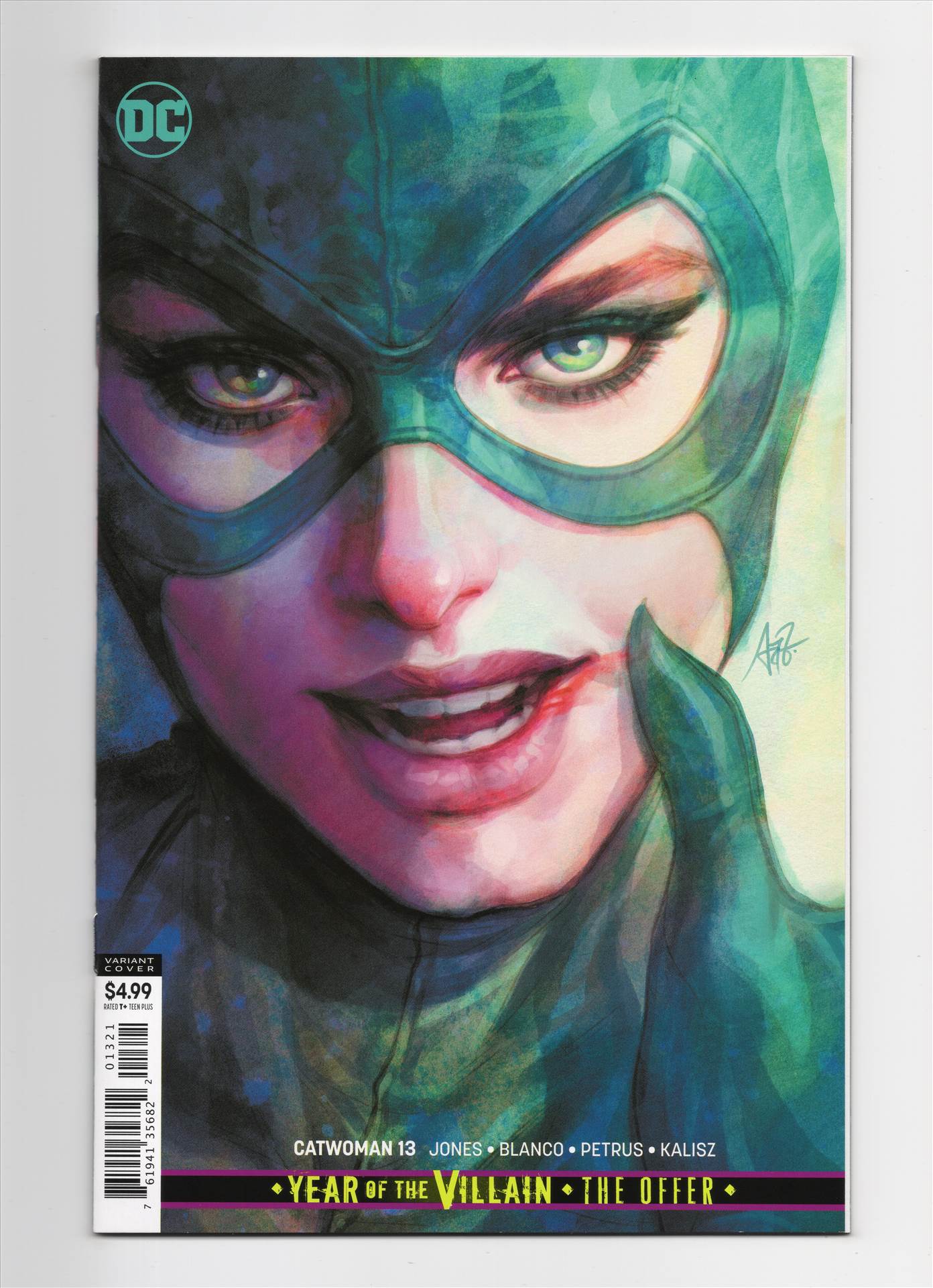 Catwoman__017.jpg  by comdude22