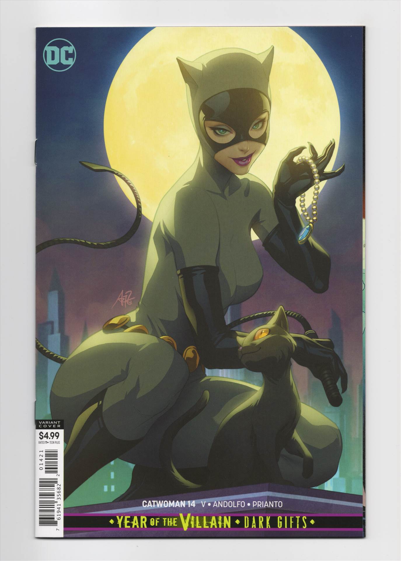 Catwoman__029.jpg  by comdude22