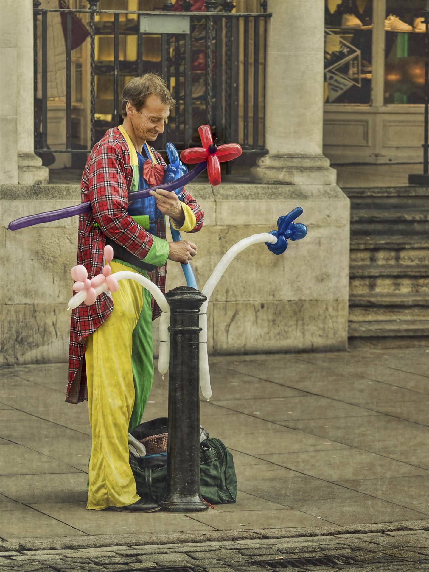 street clown.jpg undefined by WPC-208