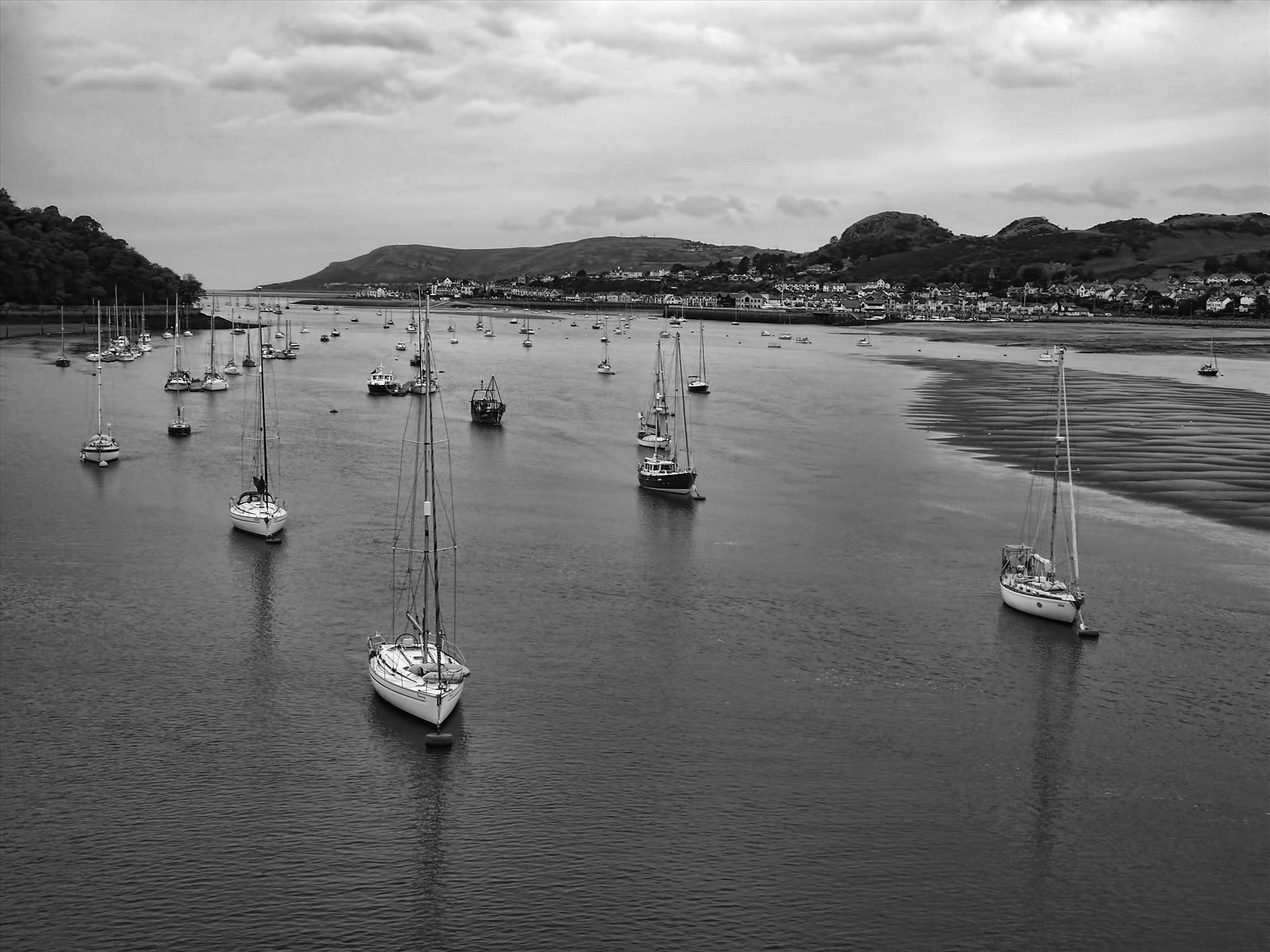 conwy yachts.jpg undefined by WPC-208