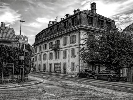 French Architecture bw .jpg - undefined