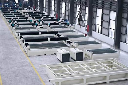 Waterjet Glass Cutting.jpg by waterjetwamit