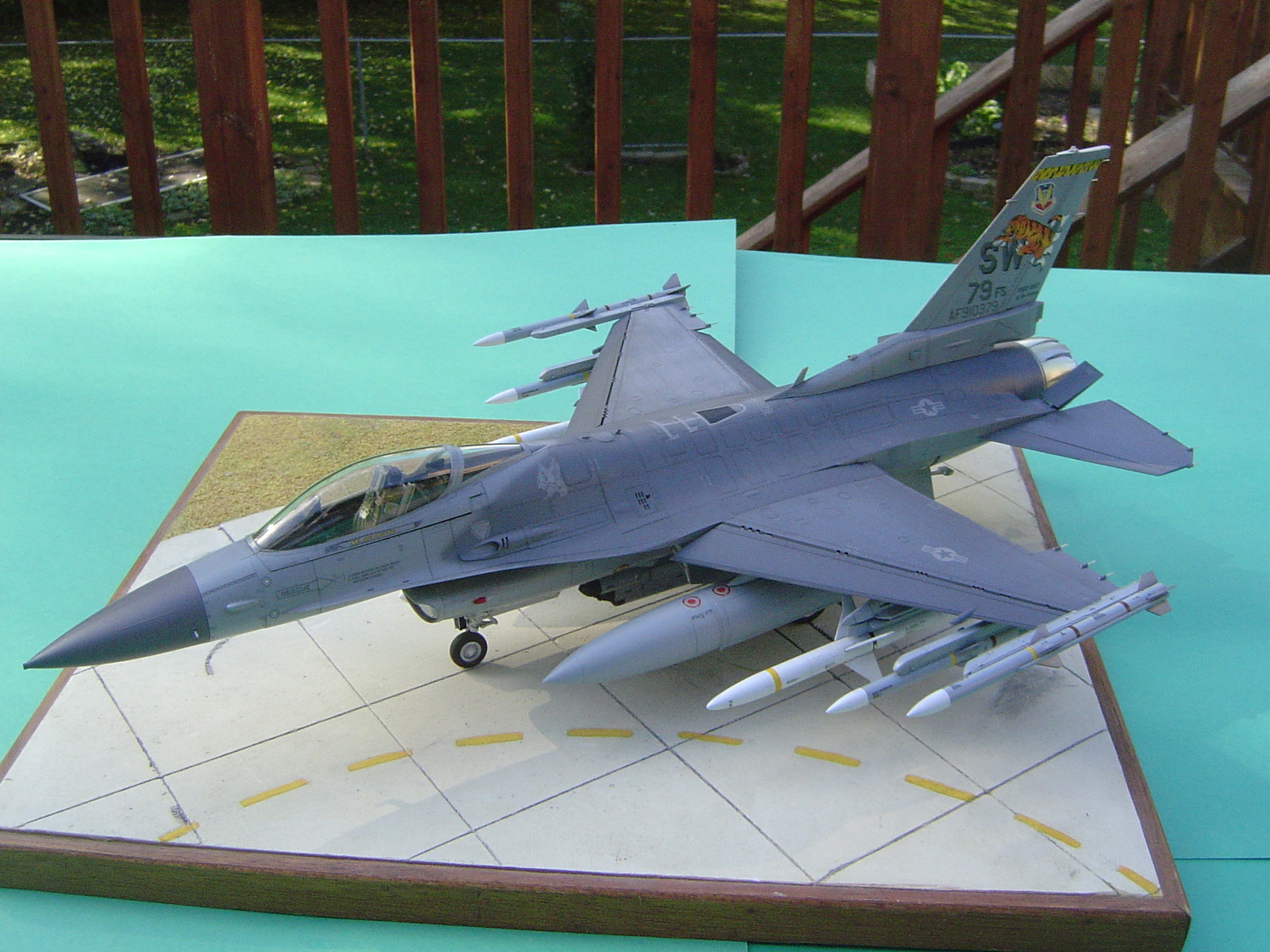 F-16CJ 001.jpg  by Bill Bunting