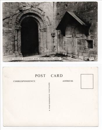Romsey Abbey Norman Doorway PW0880.jpg - 