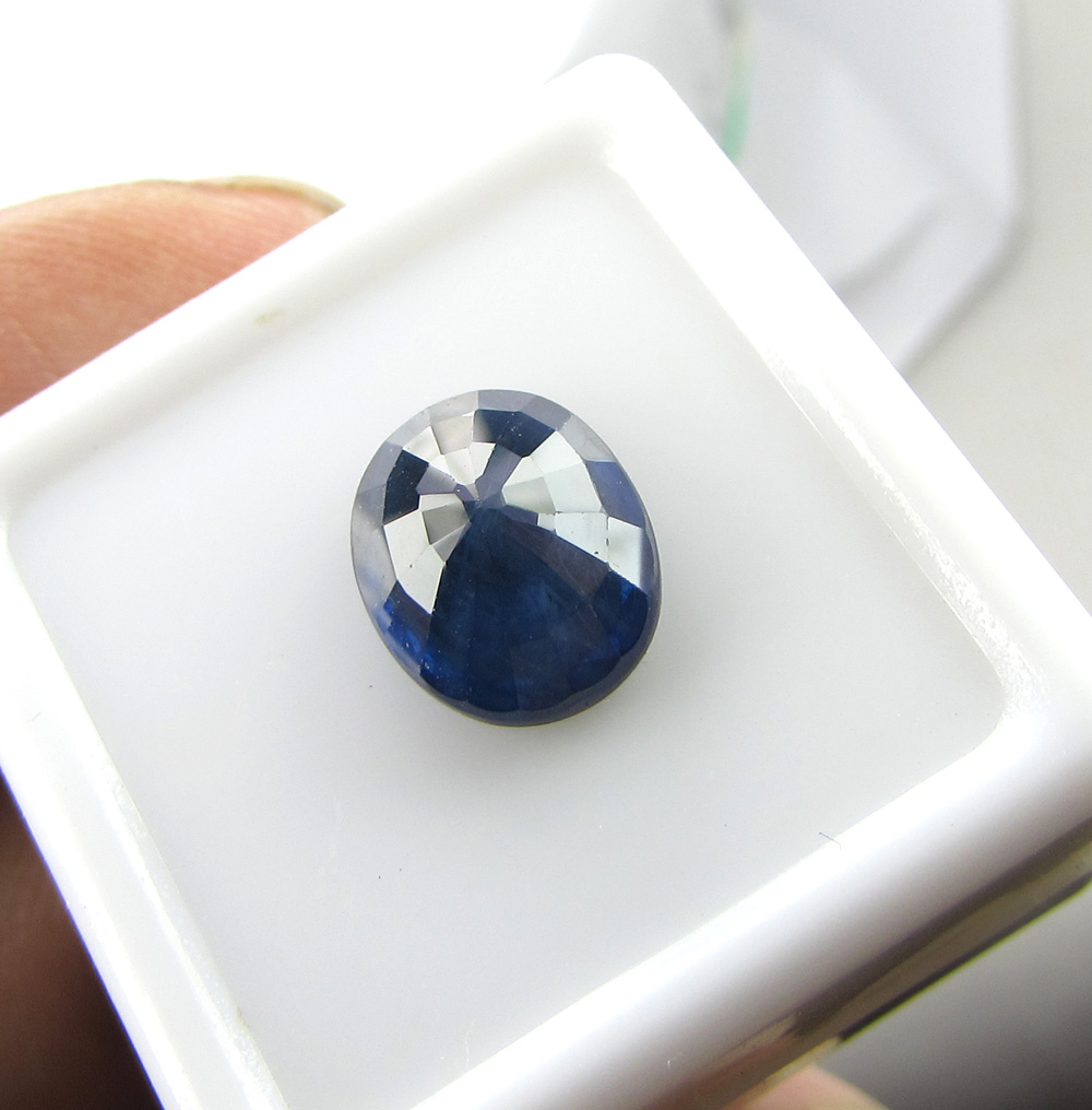 IMG_2003_4-17Cts_Blue_Sapphire.jpg  by shreekrishnagems