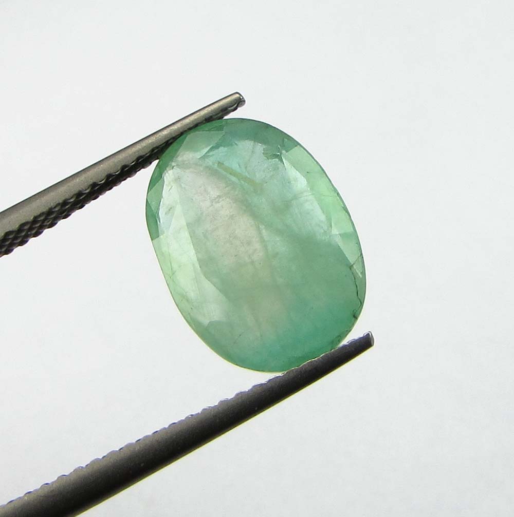 IMG_2355_3-96Cts_Emerald.jpg  by shreekrishnagems