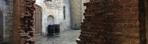 alley before entering leaky cauldron1.jpg  by CraftyQueen