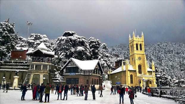 Among the most popular hill stations in India, Shimla holds a distinct place owing to its unique charm. Located at a distance of 342 km from the national capital, Delhi, Shimla is a great choice for a weekend getaway from Delhi and Chandigarh since there 