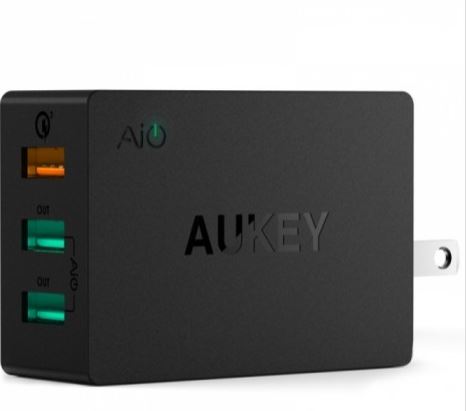 AUKEY Quick Charge 2.0 USB.JPG  by saysal