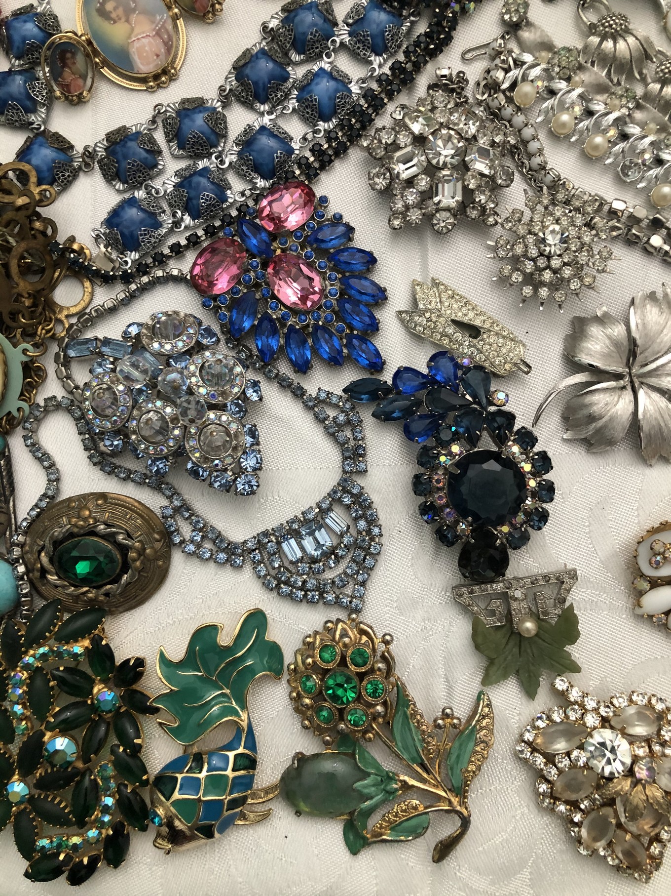 IMG_8334.JPG  by chicvintagevixen