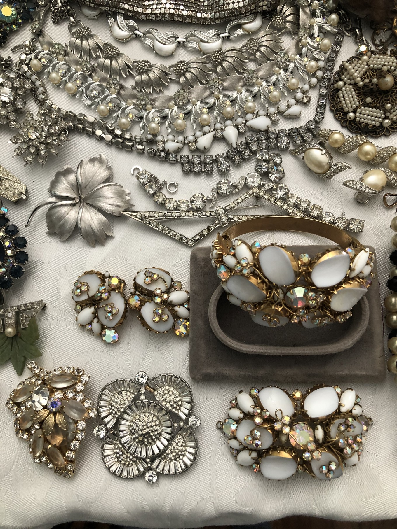 IMG_8337.JPG  by chicvintagevixen