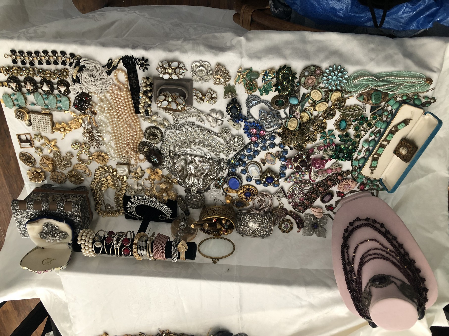 IMG_8326.JPG  by chicvintagevixen