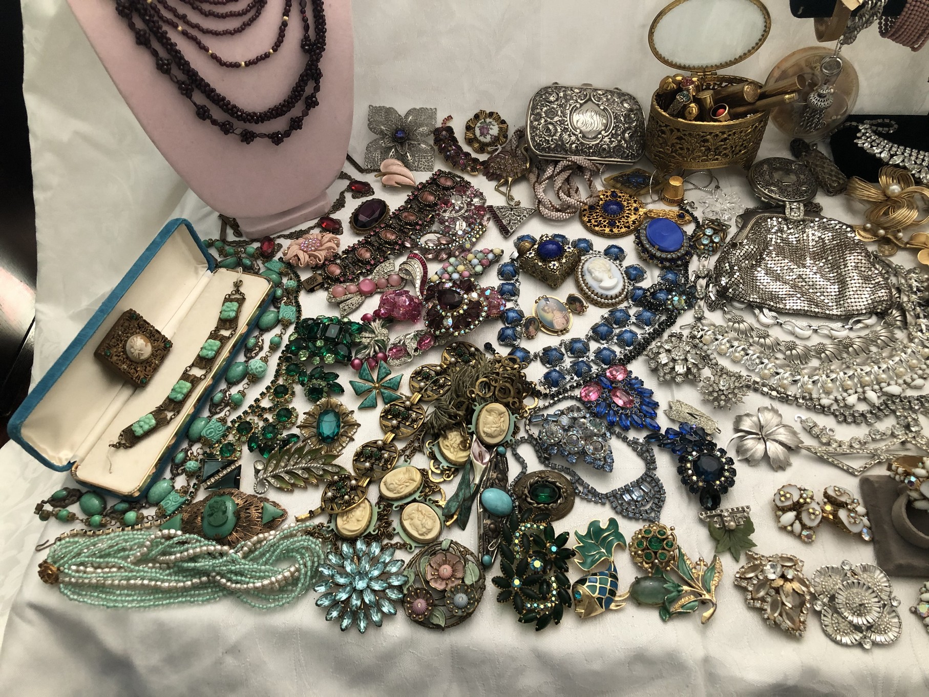 IMG_8327.JPG  by chicvintagevixen