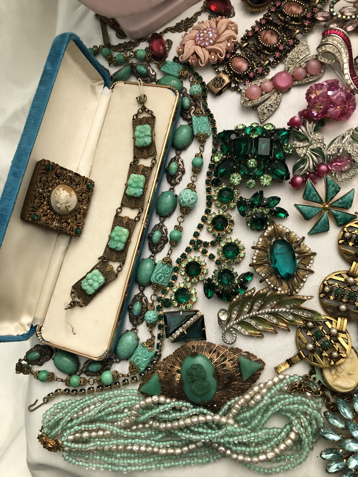 IMG_8329.JPG  by chicvintagevixen