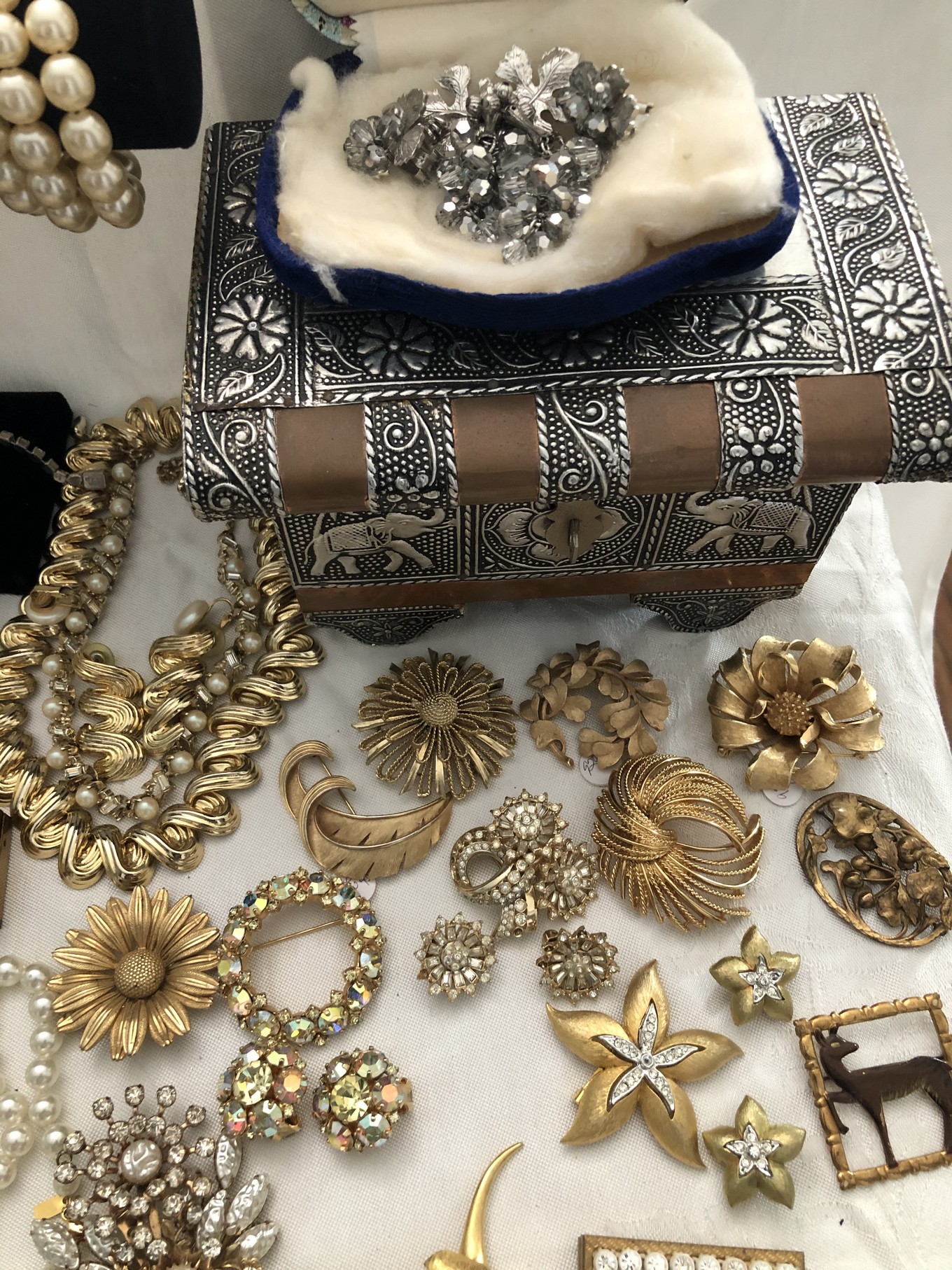 IMG_8342.JPG  by chicvintagevixen