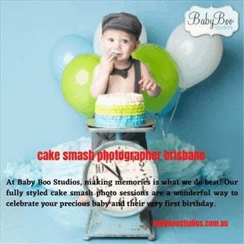 cake smash photographer brisbane.gif by Babyboostudios