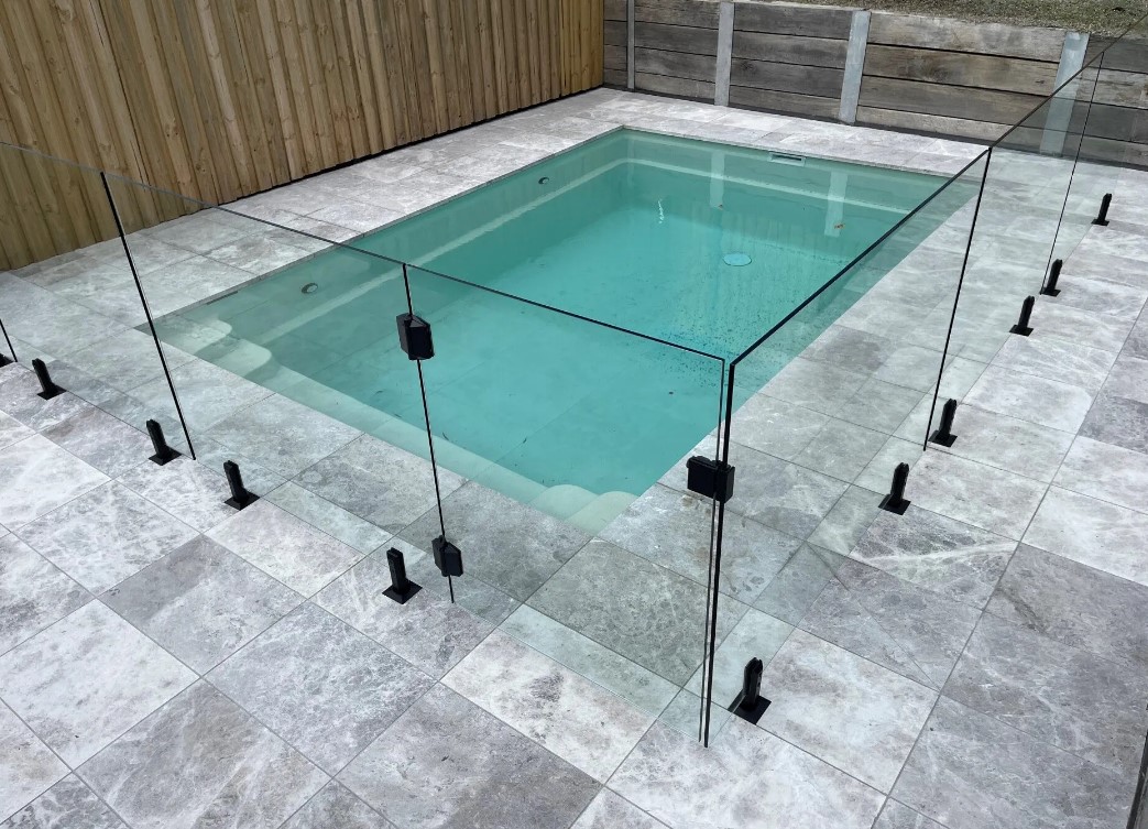 Screenshot 2024-09-05 162746.jpg  by framelessglassrailings