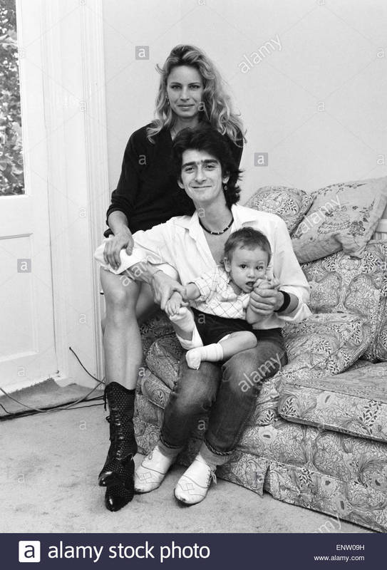 gary-holton-actor-with-family-girlfriend-susan-harrison-and-son-red-ENW09H_zpsdzoonvdr.jpg  by Arthur Pringle