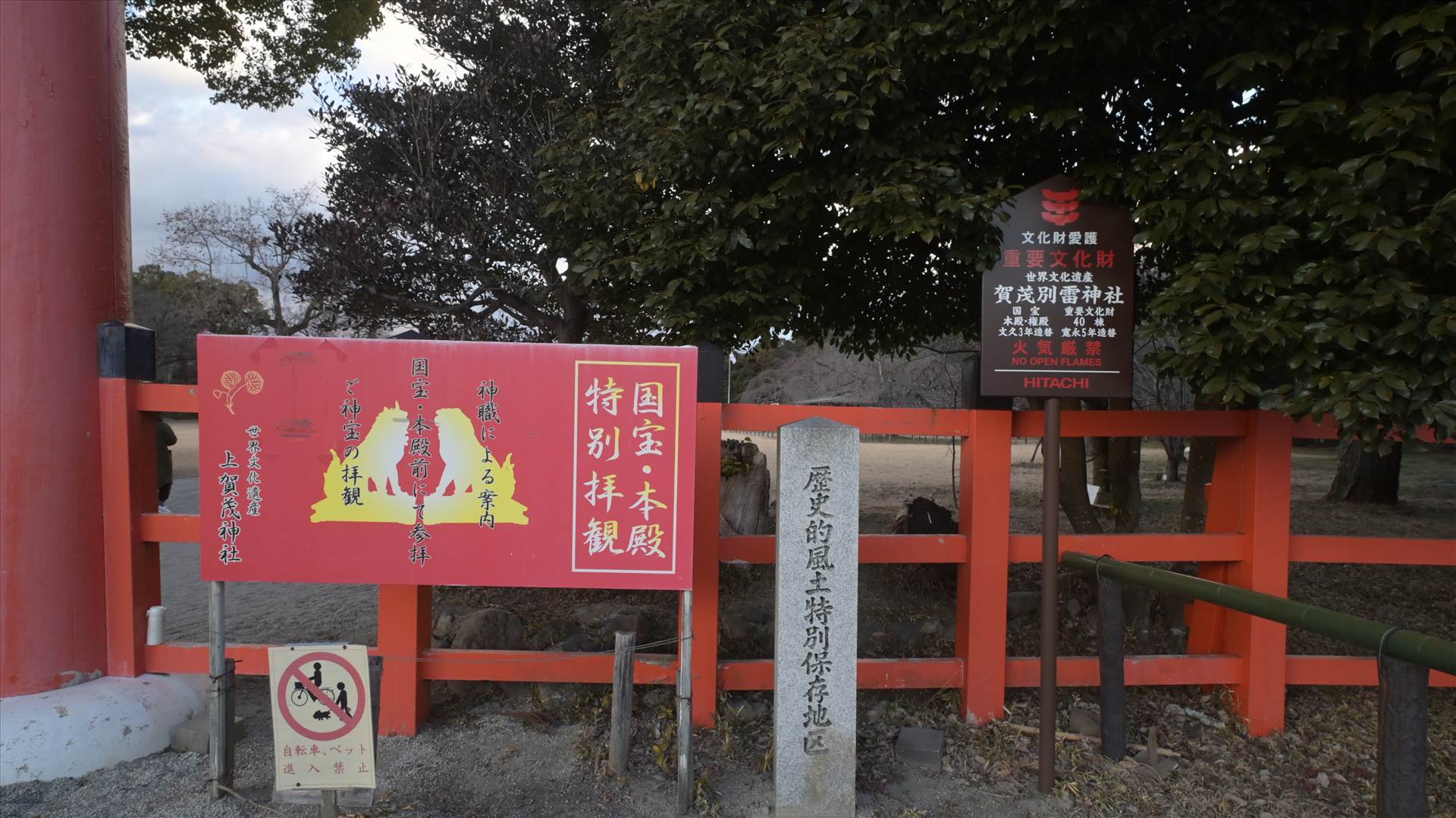 DSC_0775.JPG  by Cantaloupe1