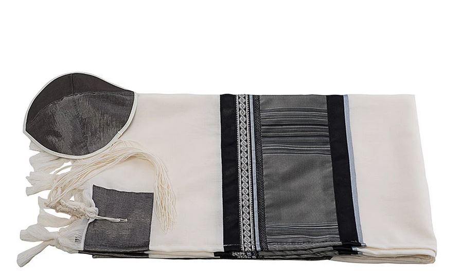 Tallit bar mitzvah It is the time to enhance the look and feel by draping Bar Mitzvah and Hebrew Prayer Shawl Tallit with a personalized touch. For more details, visit: https://www.galileesilks.com/collections/bar-mitzvah-tallit by amramrafi