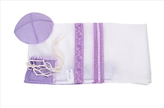 Tallit for girl - Now, since teenage girls are more attracted towards trending fashion and attractive colors, we at Galilee Silks have come up with the perfect collection. For more details, visit: https://www.galileesilks.com/collections/bat-mitzvah-tallit
