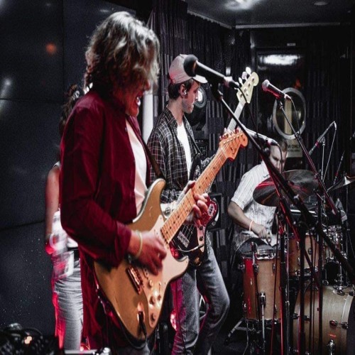 Irish pub live music  At BROPHY BOOKINGS, it’s all about matching the right artist to the right atmosphere. Visit;  https://brophybookings.com/solo/act-solo-genre-solo-entertainer/act-genre-patrick-kelly-genre?view=artist by Brophybookings