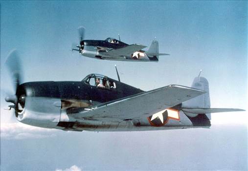 Hellcats_F6F-3,_May_1943.jpg - 