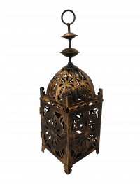 Brass Arabic lamp centerpiece -Areeka Event Rentals  Brass Arabic Lamp Centerpiece is available for rent or purchase in  Dubai, Abu Dhabi, and the UAE. https://www.areeka.ae/product-category/buy/arabic-majlis-furniture-buy/arabic-decor-arabic-majlis-furniture-buy/ by areekadubai