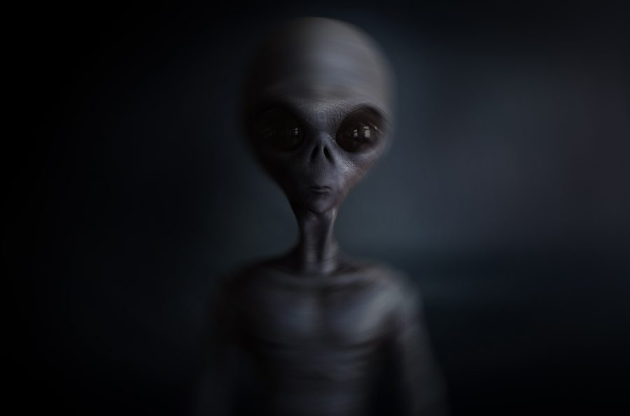 170801-alien-extraterrestrial-mn-1210_8154e1bb6593a2e8338b4c858287ee0e-900x595.jpg  by charlienoah987