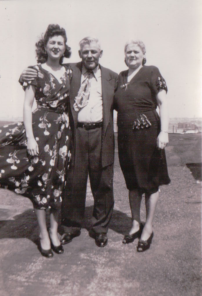 852.JPG  by Terry Kelly Photography