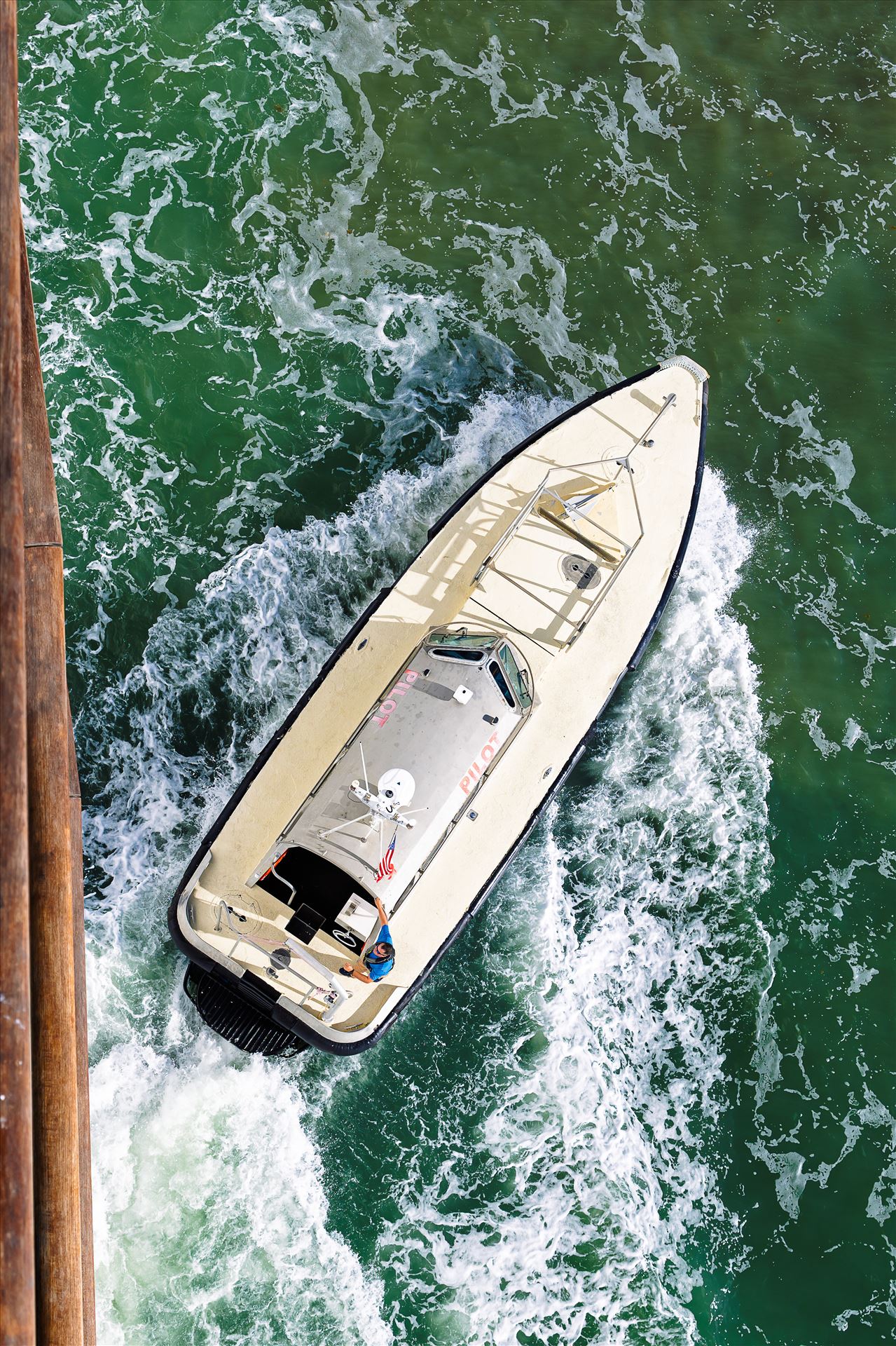 Pilot boat adventure of the seas_0143.jpg  by Terry Kelly Photography