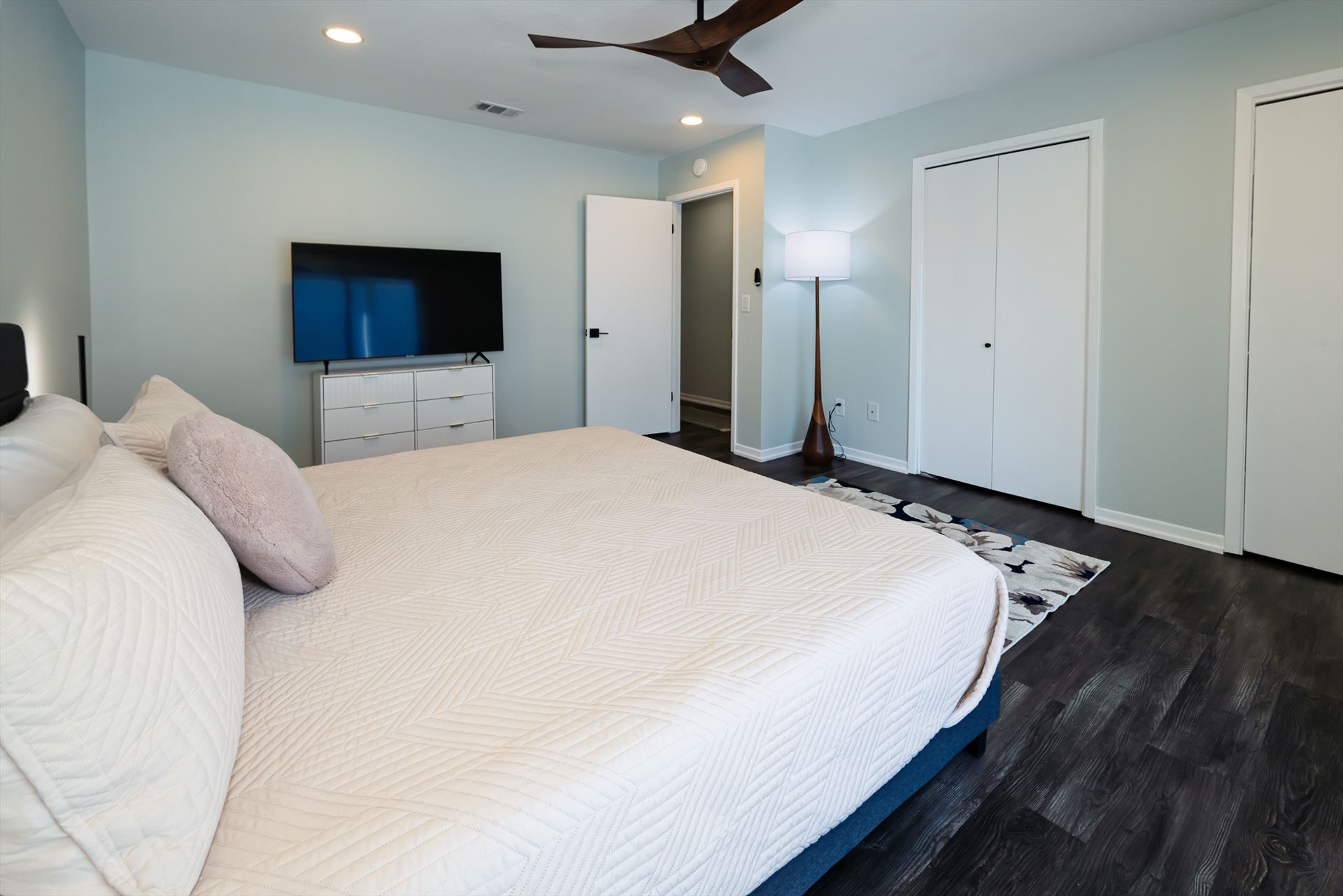 7433 beach drive 36.jpg  by Terry Kelly Photography