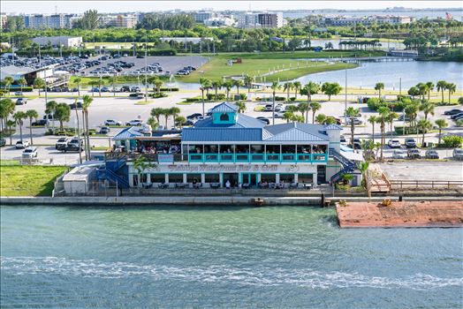 Fishlips Waterfron Bar & Grill Port Canaveral adventure of the seas_0070-1.jpg by Terry Kelly Photography