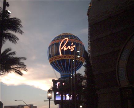 EXIF/JPEG image with thumb - EXIF/JPEG image with thumb