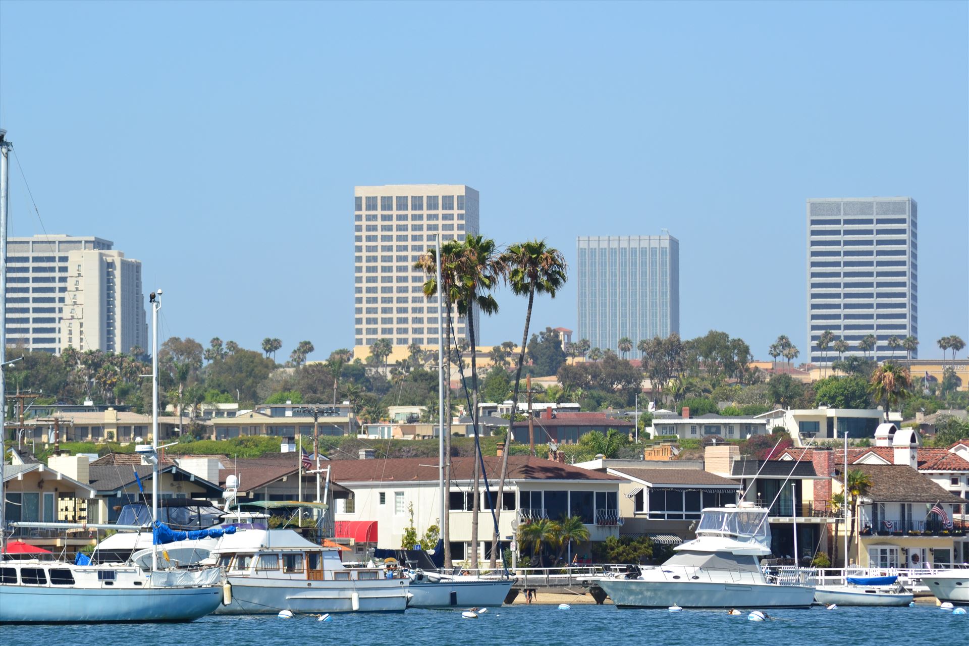 City vs Ocean.JPG Where city meets ocean. by 405Exposure