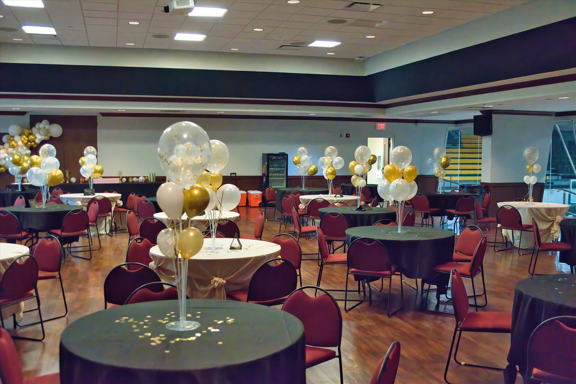 OBU_2024_Senior_Banquet__10.jpg  by 405Exposure
