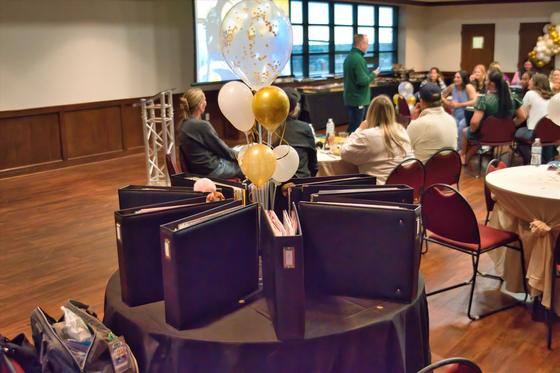 OBU_2024_Senior_Banquet__23.jpg  by 405Exposure
