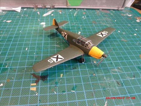 015.JPG - 1/72 Model of Messerschmitt Bf108B. Heller kit. Bulgarian insignia.