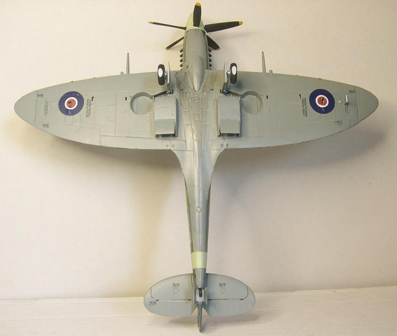 Airfix Spitfire XIVc 9.JPG  by Alex Gordon