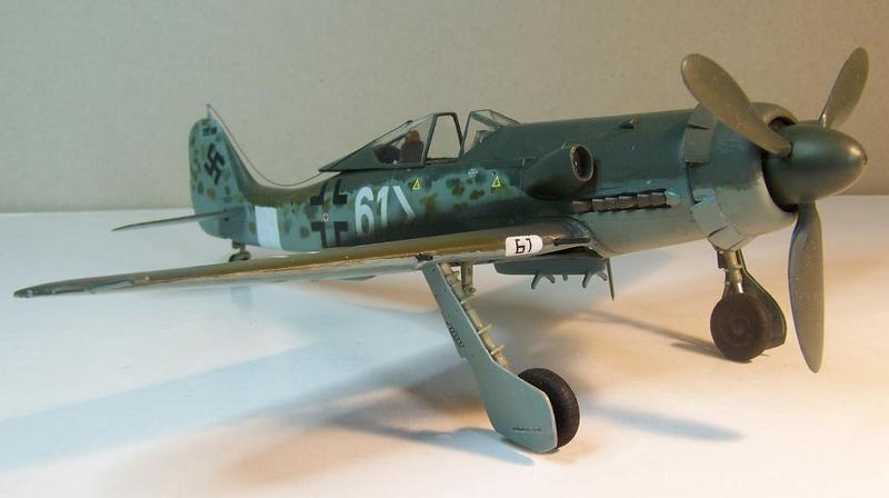 Revell%20FW190%20D-11%205_zpsmyyzsqrn.JPG  by Alex Gordon