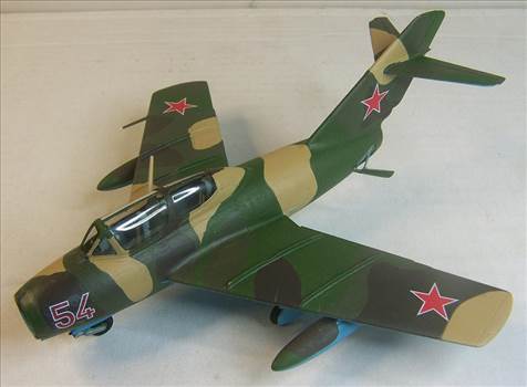 Hobbyboss MiG 15 UTI 1.JPG - 