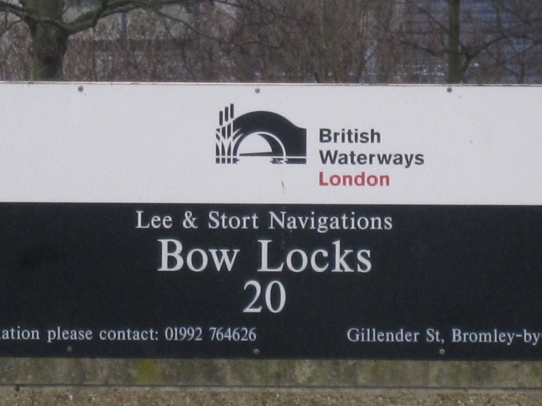 bow locks.jpg  by nightfly