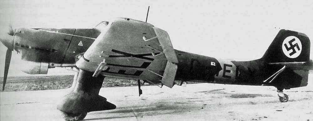 Ju87B0-Early-Factory-Production-Prototype-(D-IELX)-22f-s.jpg  by modeldad